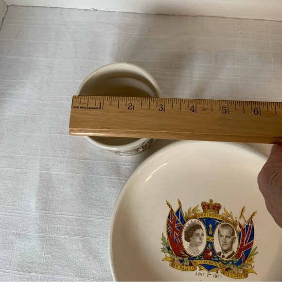 CORONATION MUG AND PLATE | Made in Canada Commemorative Mug and Plate Set.🇨🇦 - Picture 11 of 11